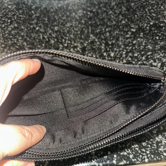Lululemon wristlet pouch - Picture 2 of 4